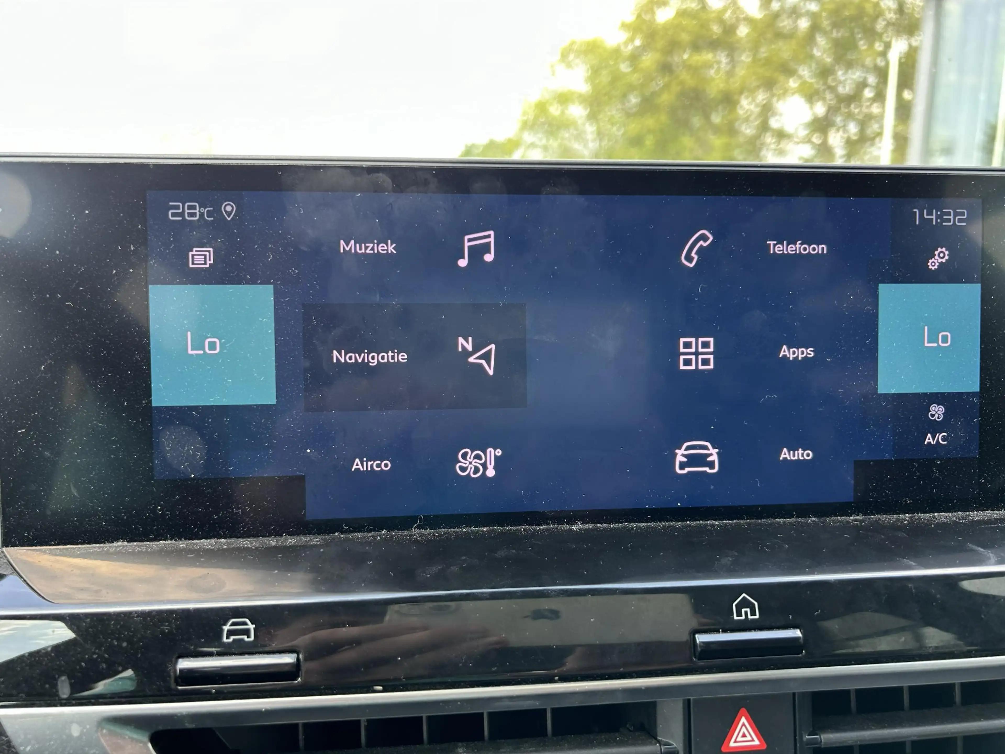Citroen E-C4 Electric Shine 50 kWh — photo 14