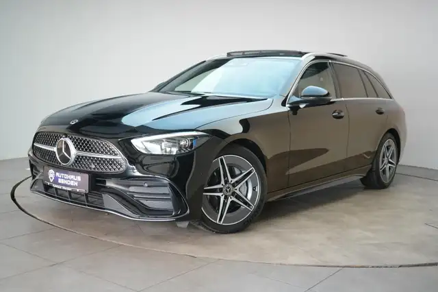 Mercedes-Benz C-Class view 3