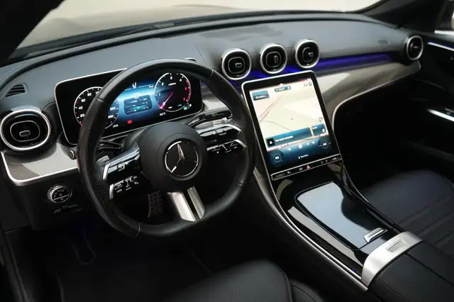 Mercedes-Benz C-Class view 13