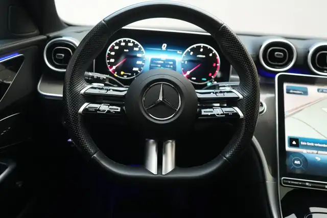 Mercedes-Benz C-Class view 15