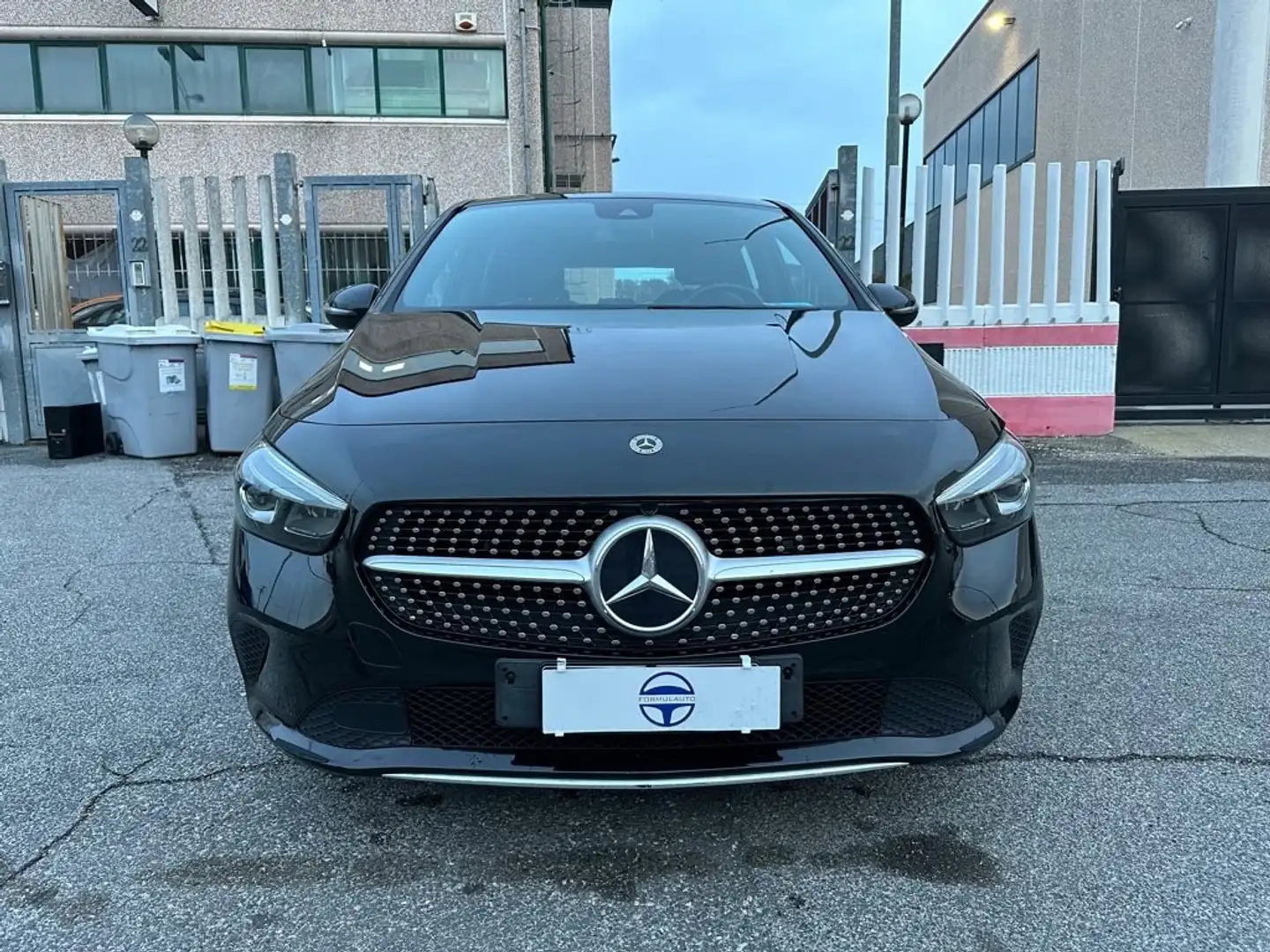 Mercedes-Benz B 250 B 250 e hybrid EQ Sport Plus Schwarz - 2