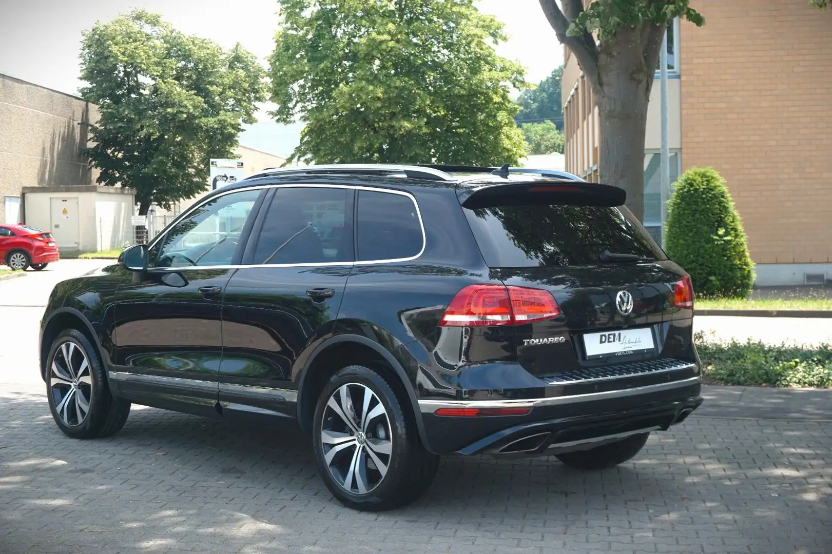 Volkswagen Touareg V6 TDI Terrain Tech 4Mot / R-Line / 360° Schwarz - 2