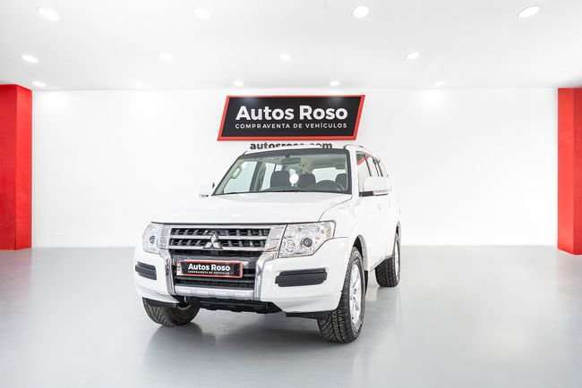 Mitsubishi Montero 3.2DI-D Kaiteki 5AT 190 - foto 1