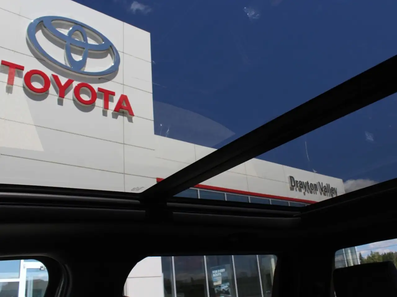 Toyota Tundra photo Toyota Tundra