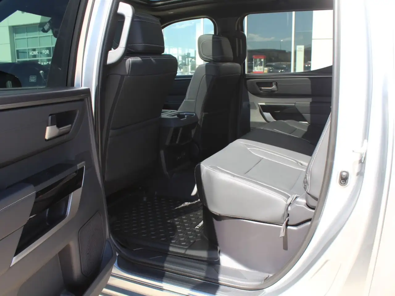 Toyota Tundra photo Toyota Tundra