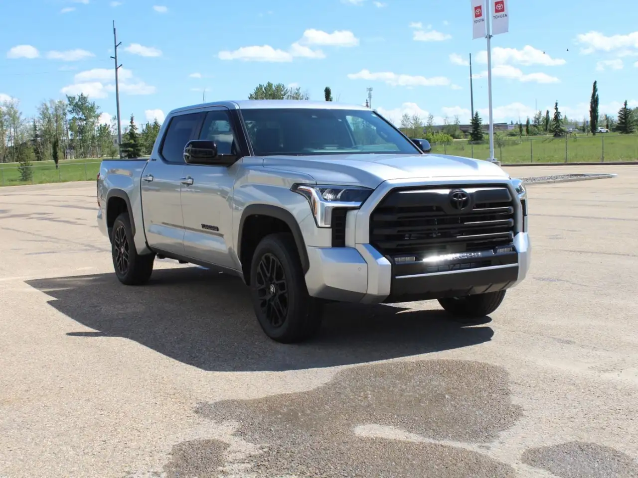 Toyota Tundra photo Toyota Tundra