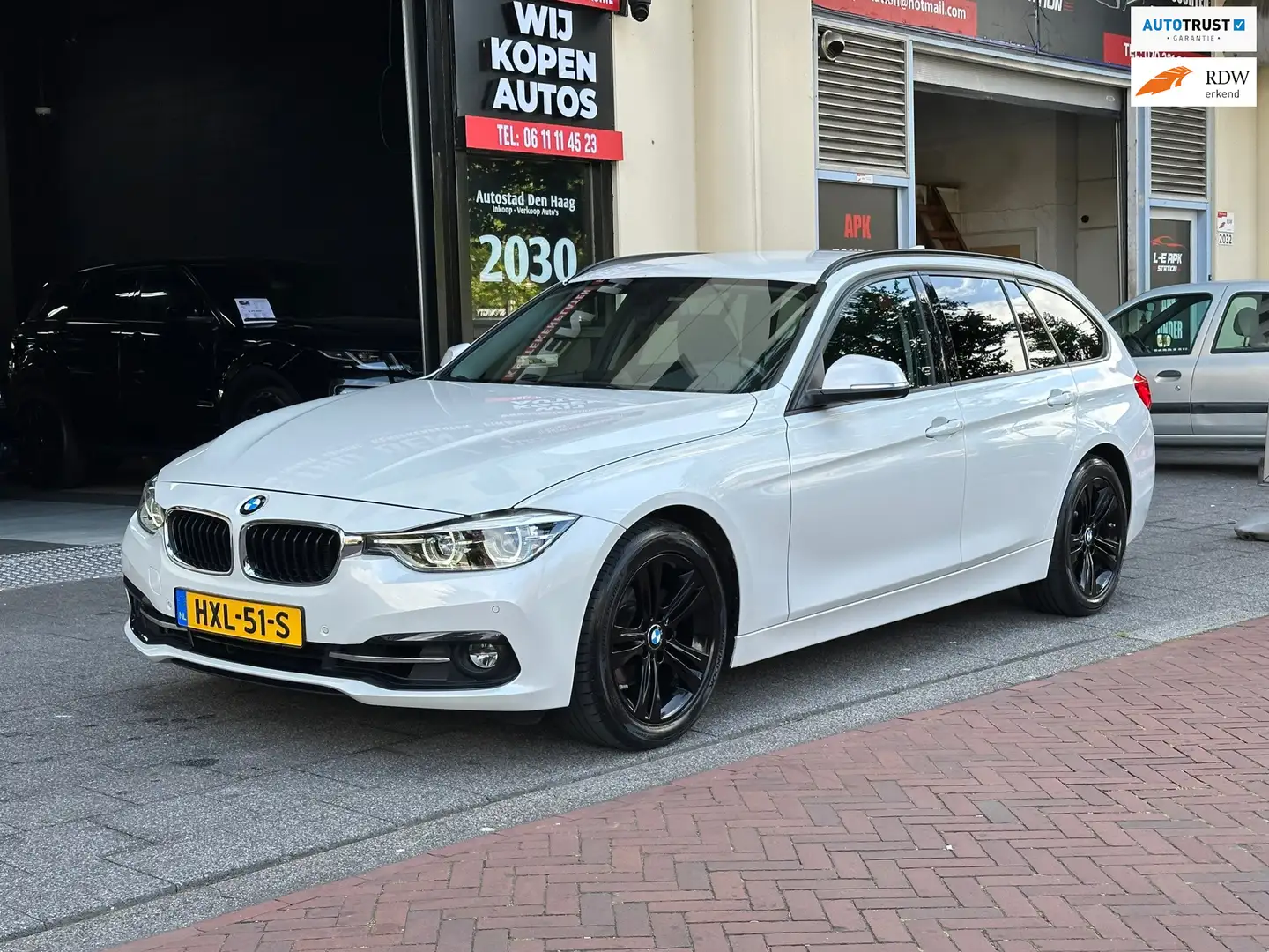 BMW 320 3-serie Touring 320i M Sport Edition Aut Navi Clim Wit - 1