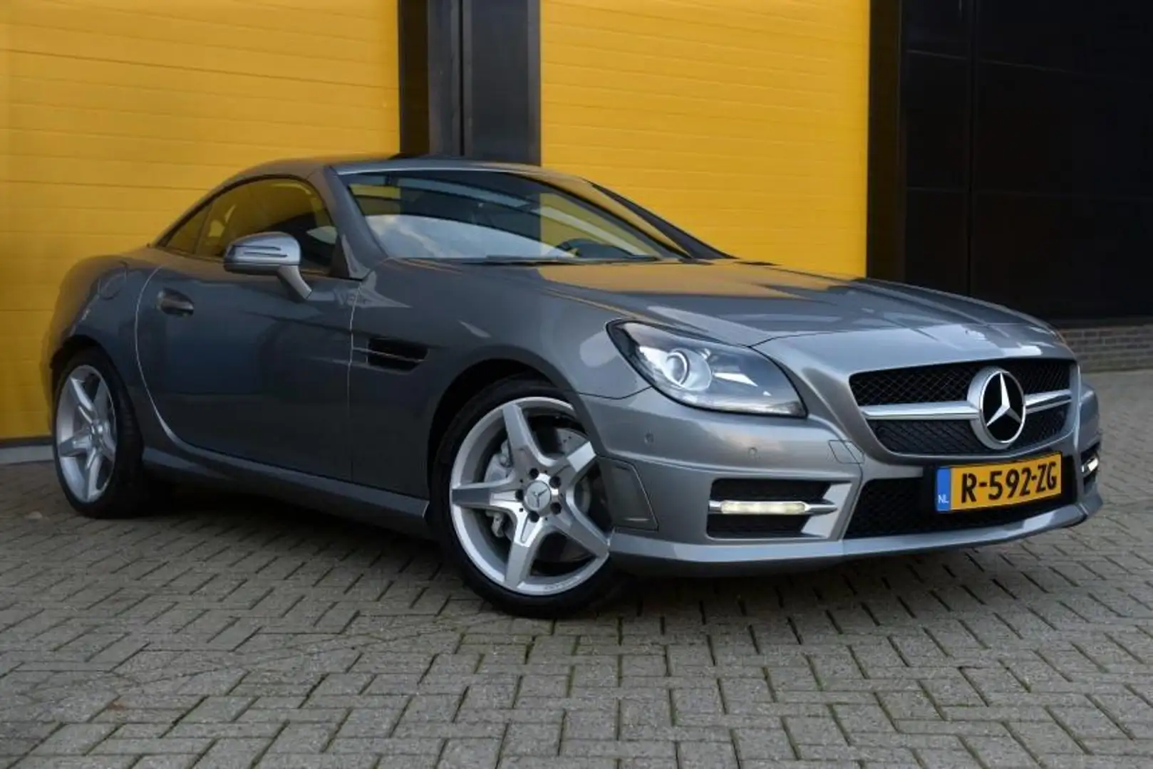 Mercedes-Benz SLK 200 AMG / ZGAN / Leder / Navi / Ecc / Elek Pakket / Cr Grijs - 2