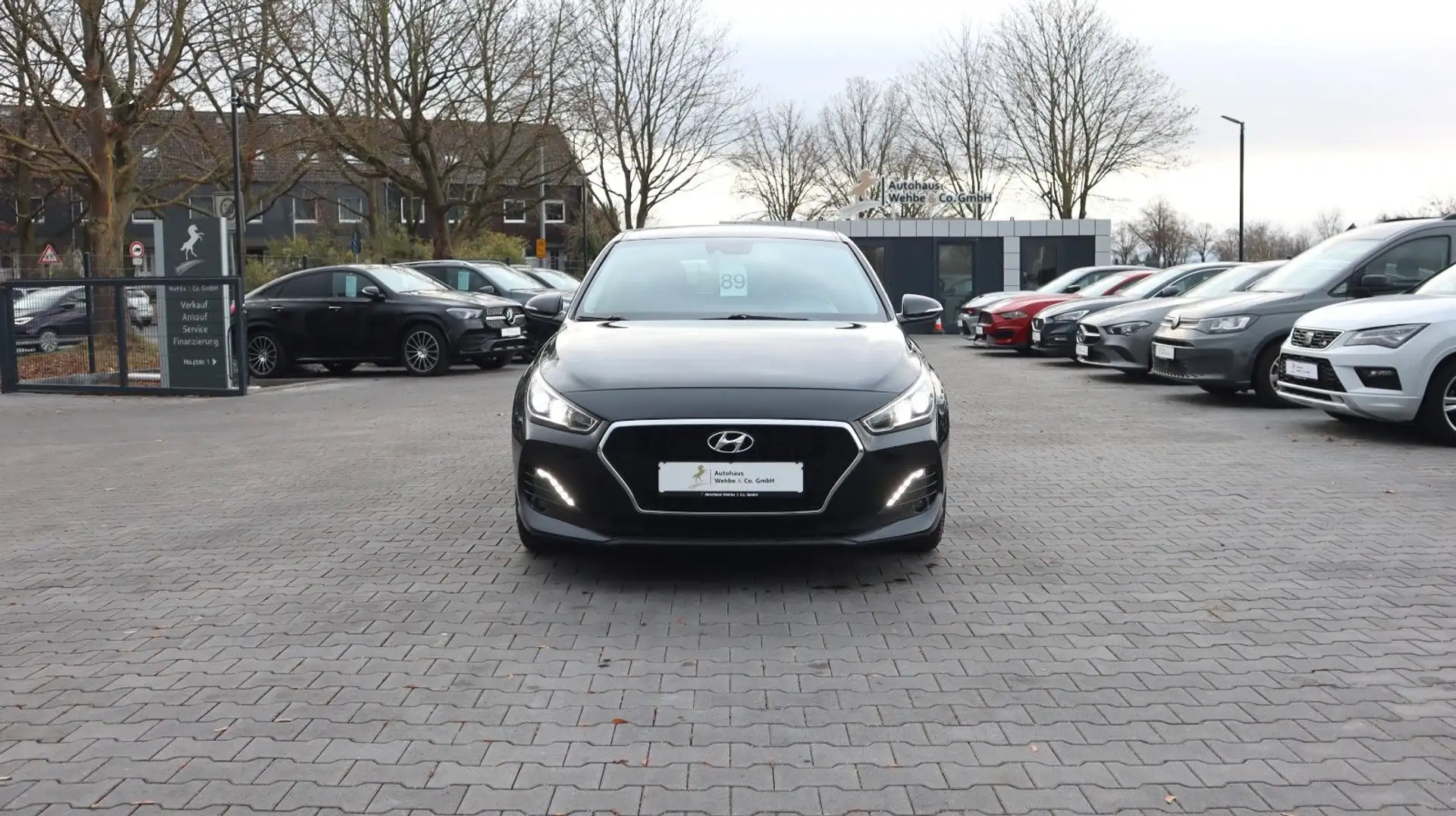 Hyundai i30 YES! Plus DCT CarPlay LED Kamera SitzHz Temp Noir - 2