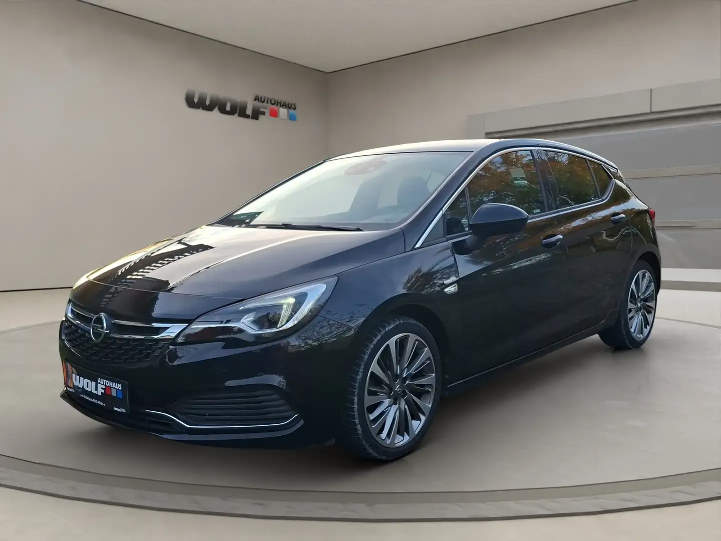 Opel Astra 1.6 Turbo Ultimate OPC~HUD~Light Assist~VZE~Navi~R Schwarz - 2