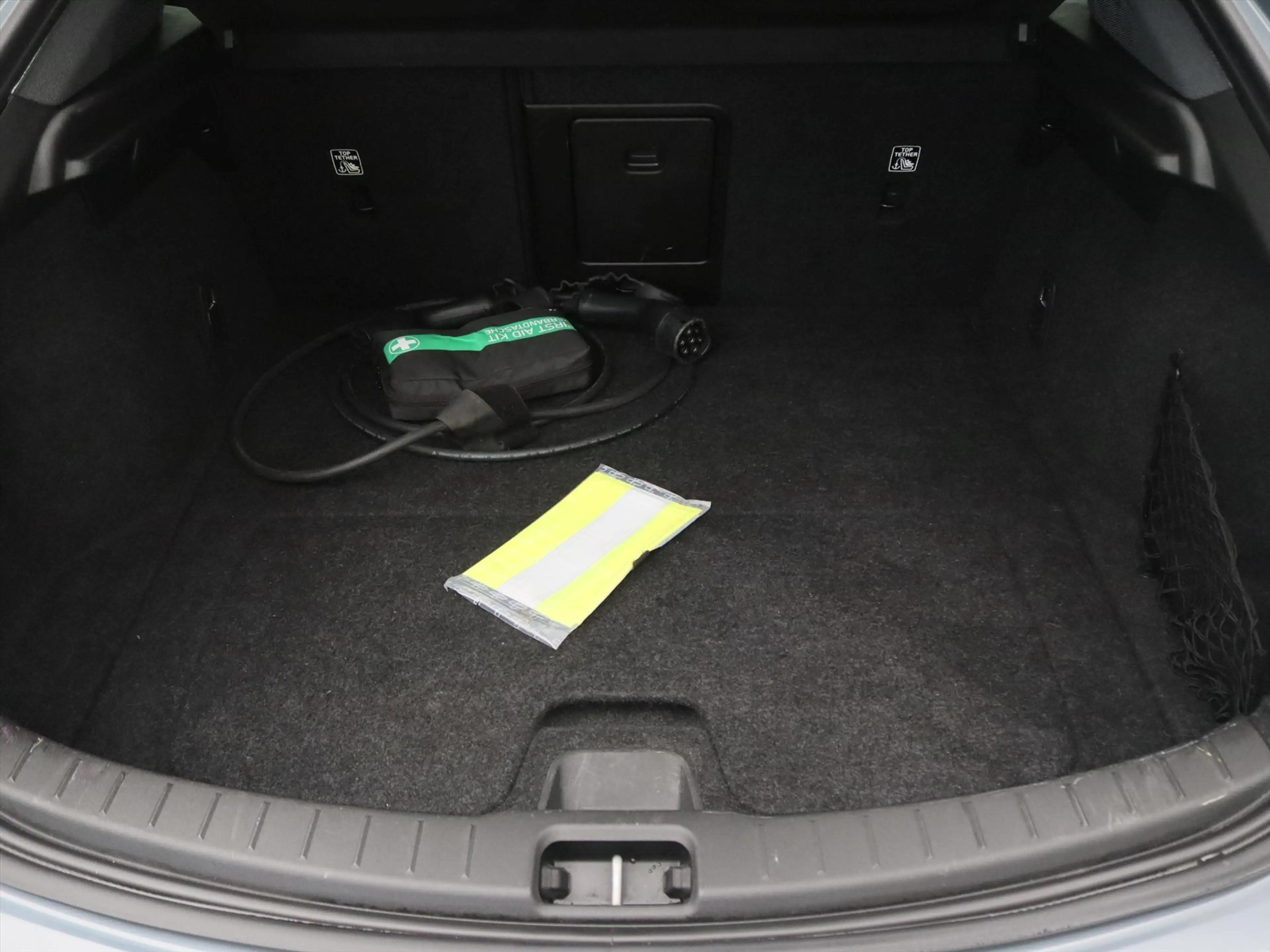 Polestar 2 Long Range Dual Motor 408pk Launch Ed. 90% SoH [ T — photo 24