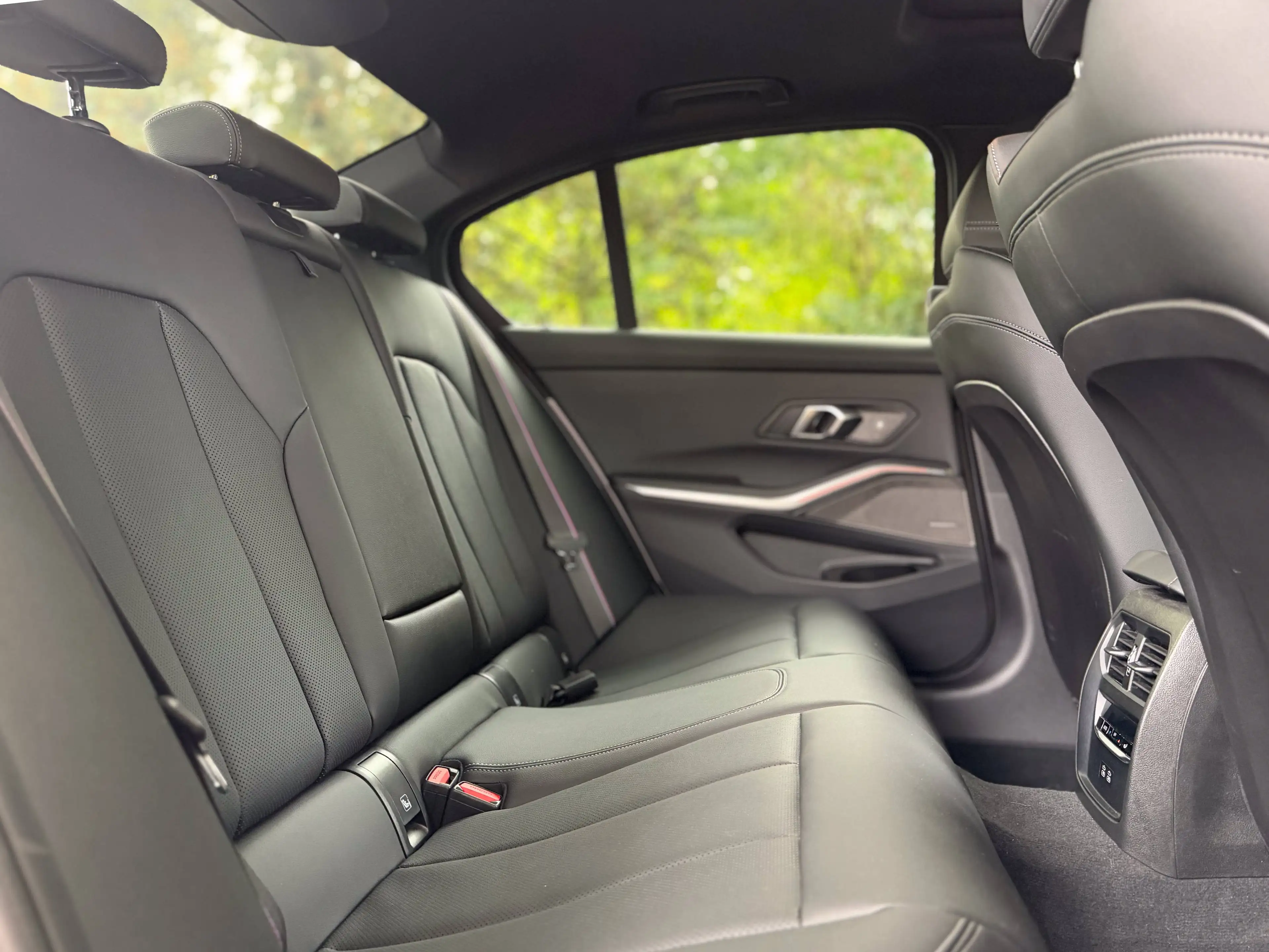 BMW 318 Toit ouvrant - Harman Kardon - Garantie constructeur 02/27 - 318iA — photo 33