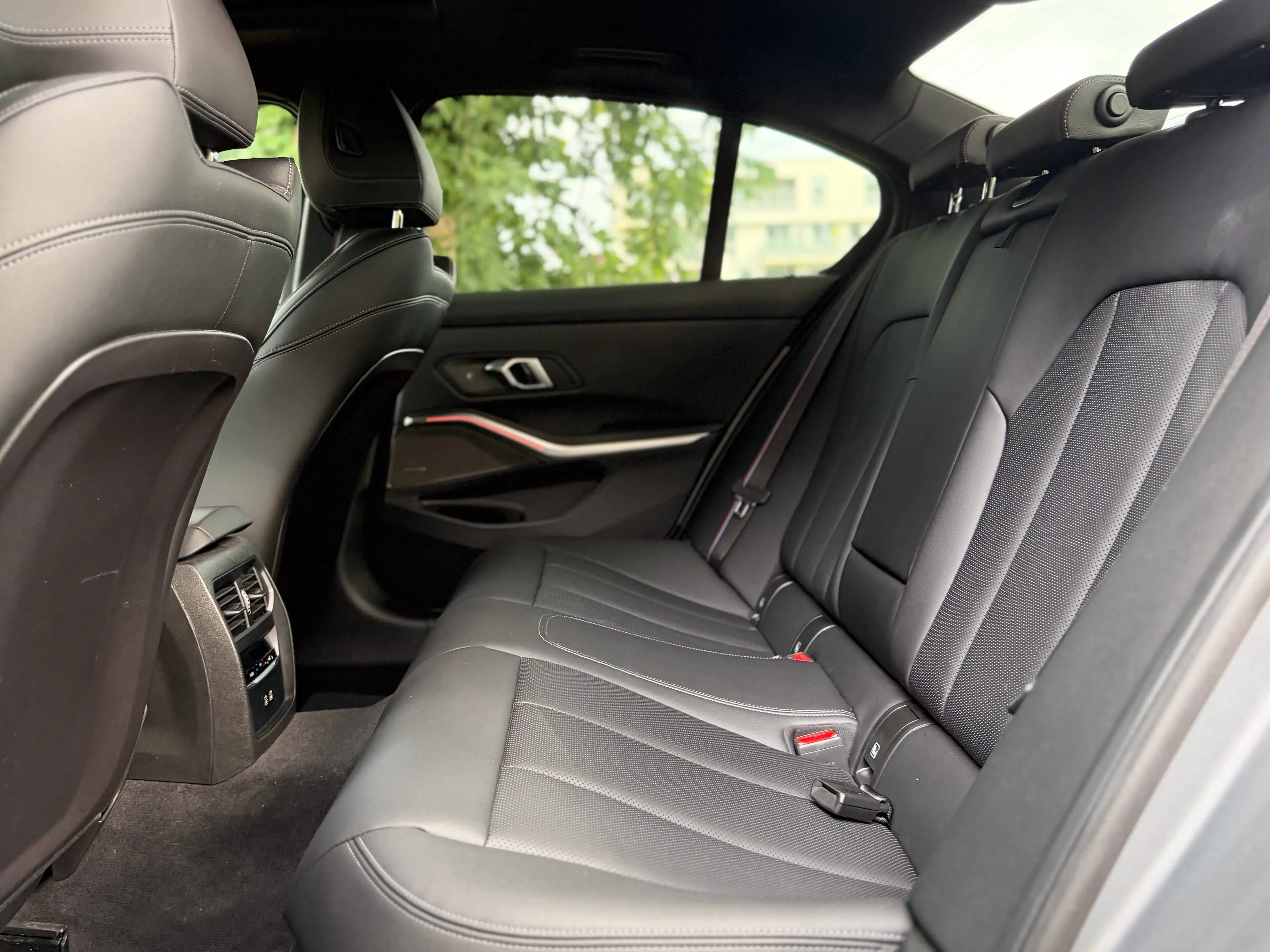 BMW 318 Toit ouvrant - Harman Kardon - Garantie constructeur 02/27 - 318iA — photo 35