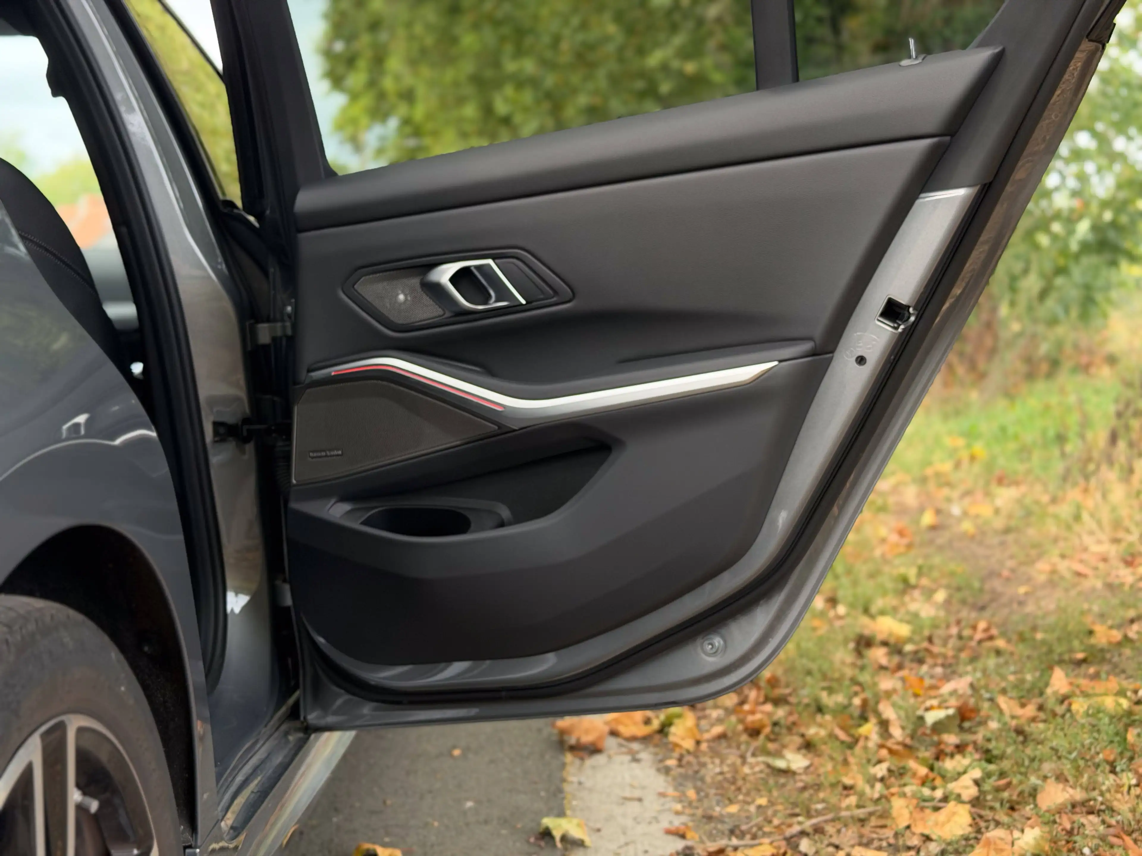 BMW 318 Toit ouvrant - Harman Kardon - Garantie constructeur 02/27 - 318iA — photo 32