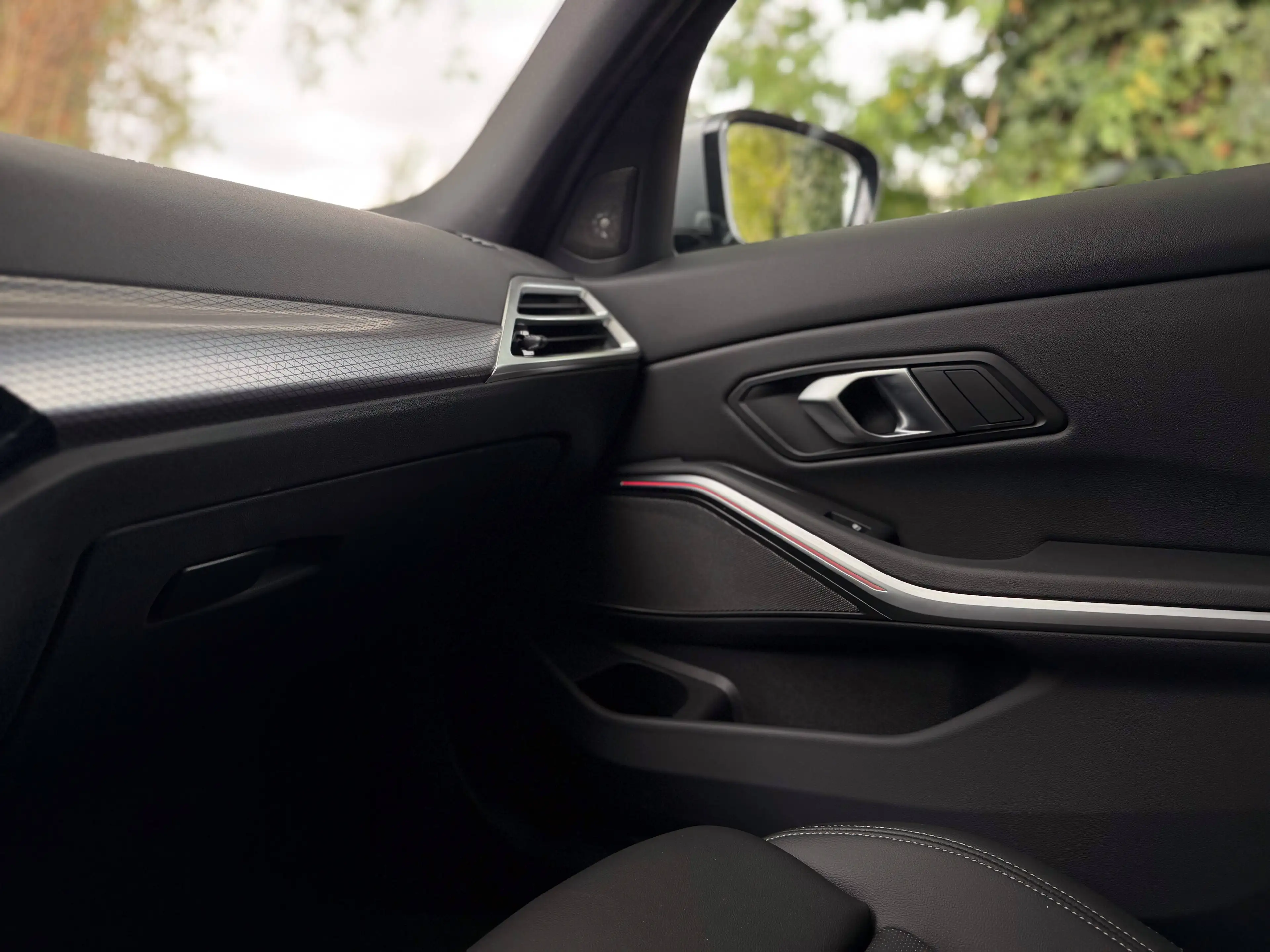 BMW 318 Toit ouvrant - Harman Kardon - Garantie constructeur 02/27 - 318iA — photo 18