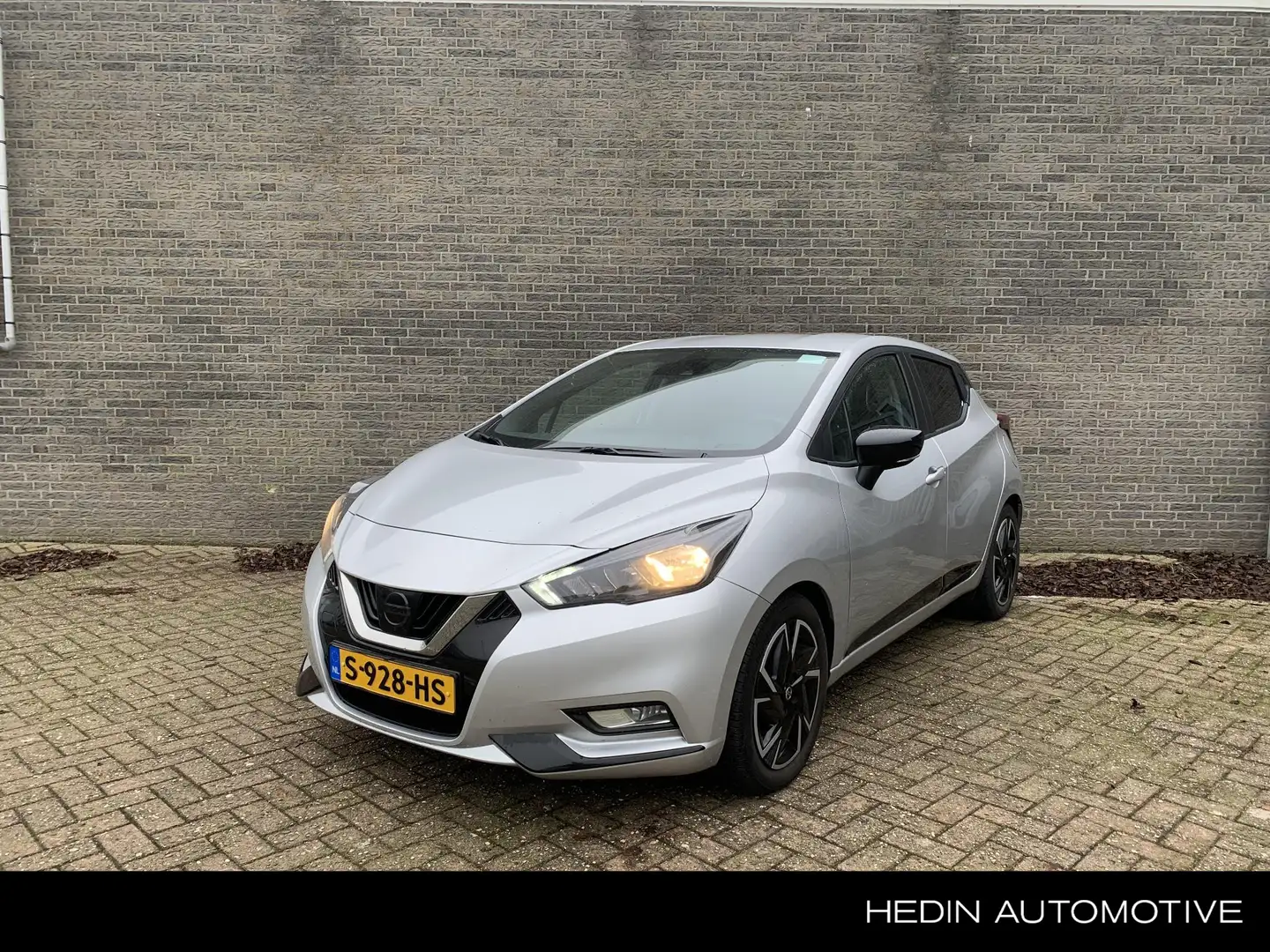 Nissan Micra 1.0 IG-T N-Design | Navigatie | Airconditioning | Grijs - 1