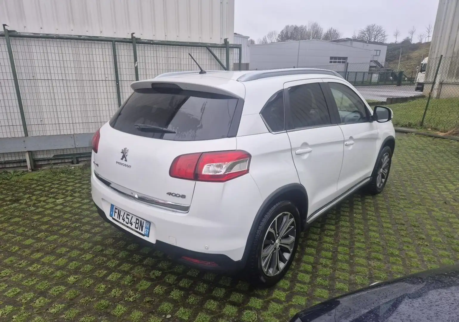 Peugeot 4008 Peugeot 4008 1.8 HDI 150 BV6 4X4 Blanco - 2