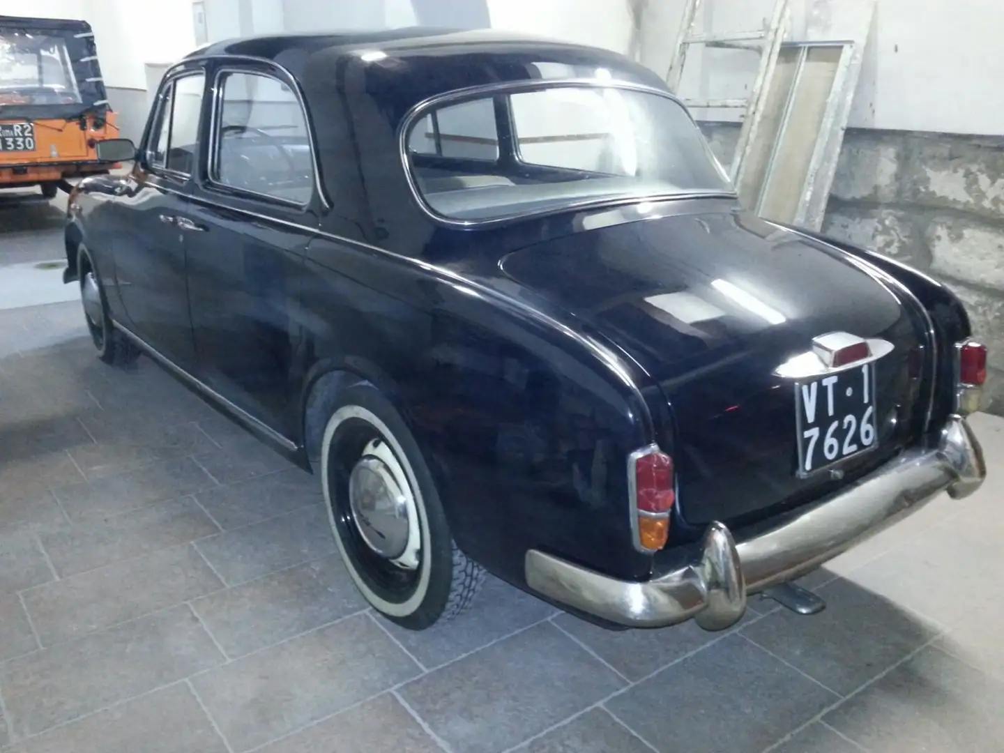 Lancia Appia blu lancia carrozzeria panno lancia grigio interni - 2