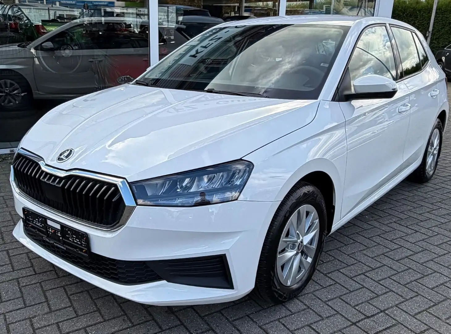 Skoda Fabia Active Weiß - 1