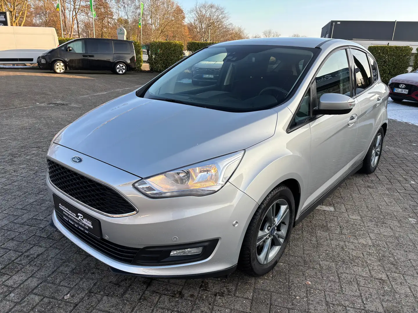 Ford C-Max 1.0 EcoBoost Start-Stopp-System Trend Silber - 1