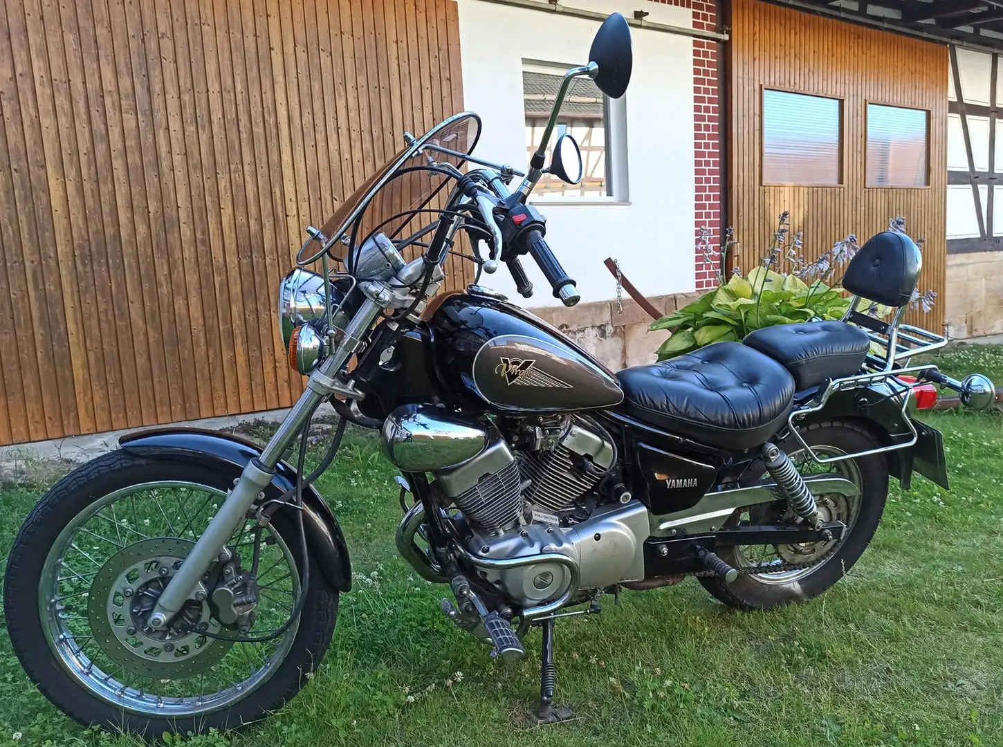 Yamaha XV 125 Noir - 1