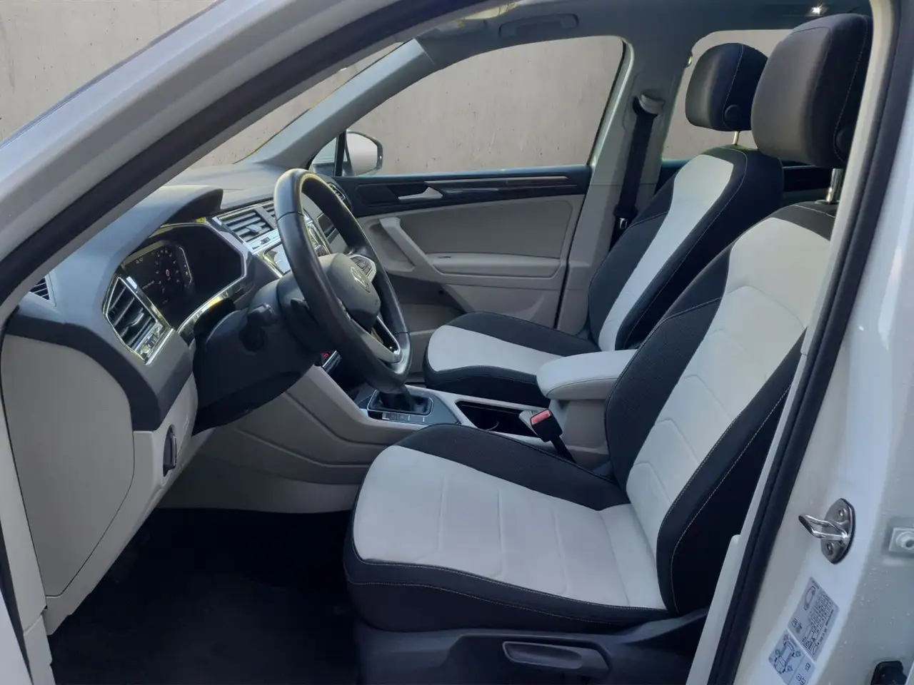 Volkswagen Tiguan 1.5 TSI Elegance OPF Automatik 9