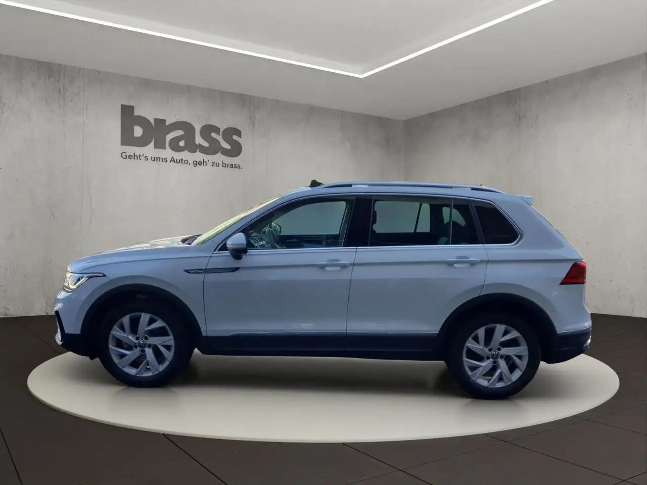 Volkswagen Tiguan 1.5 TSI Elegance OPF Automatik 2