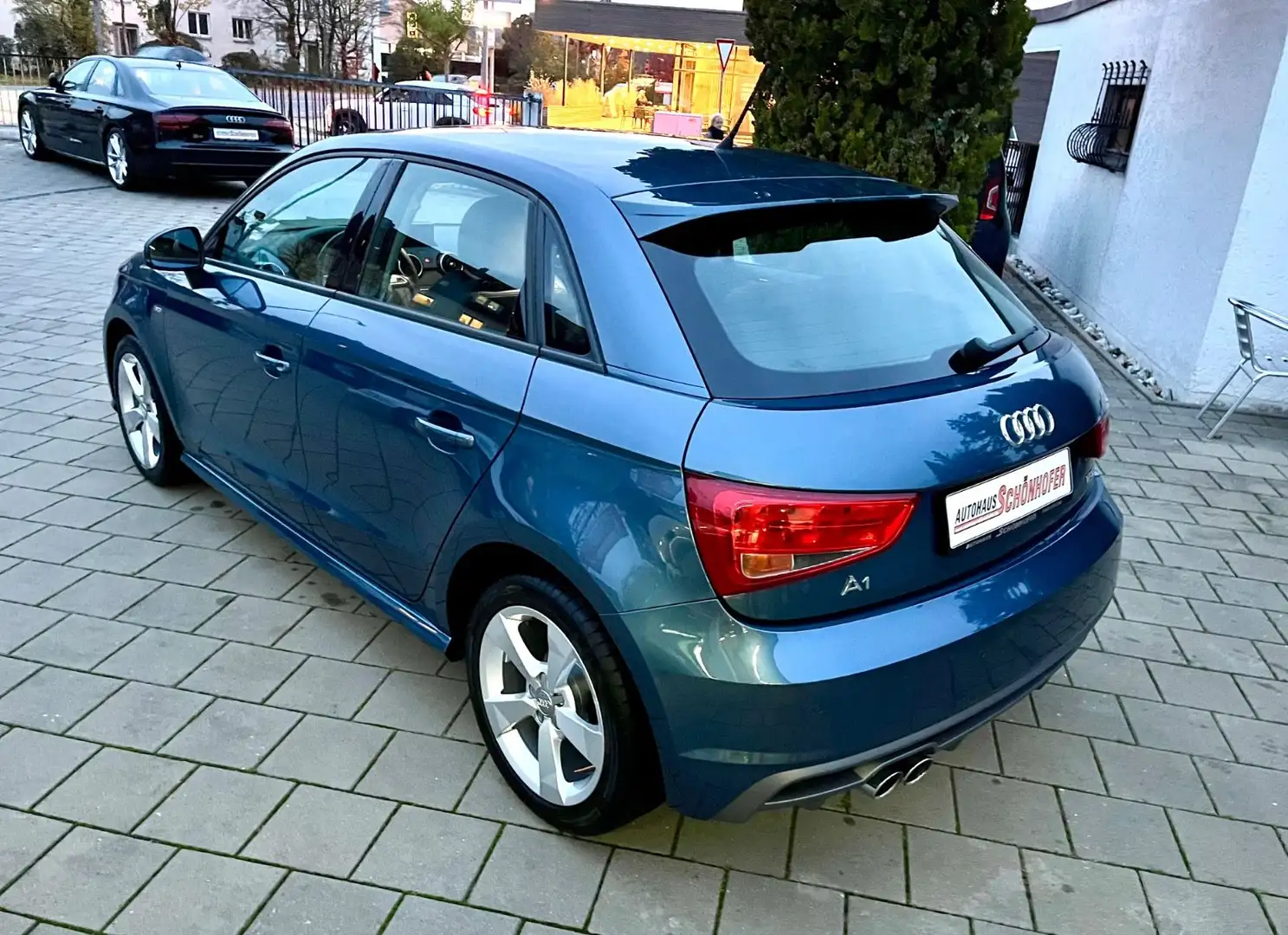 Audi A1 Sportb.1,4 S-Line org.67'Km Navi Leder PDC SH Blau - 2