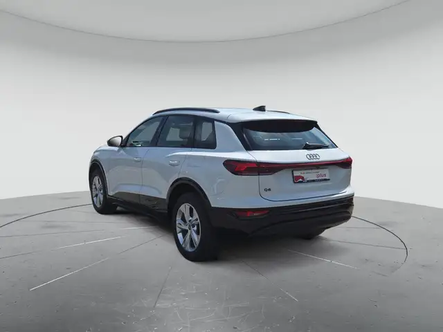 Audi Q6 E-Tron view 3