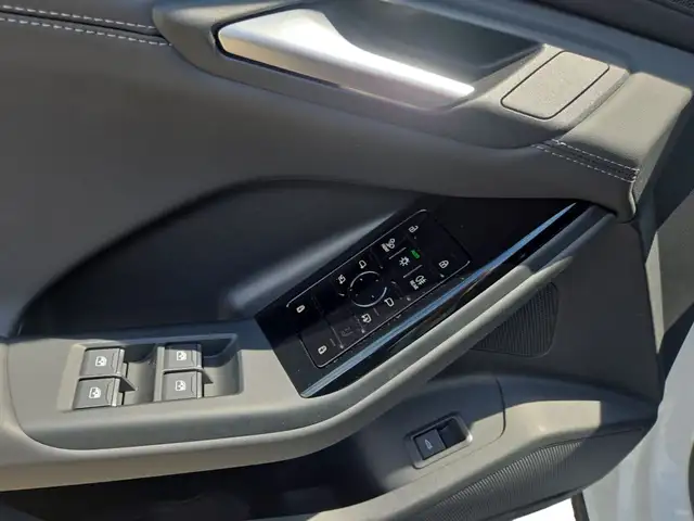 Audi Q6 E-Tron view 11