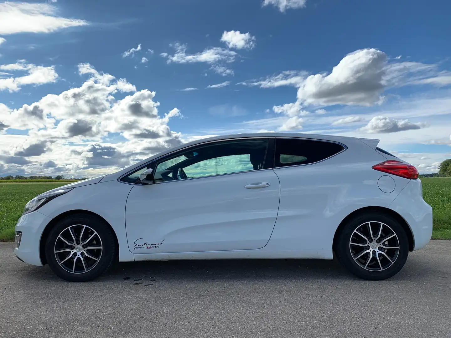 Kia ProCeed / pro_cee'd Ceed 1.6 GDI Edition 7 Weiß - 1