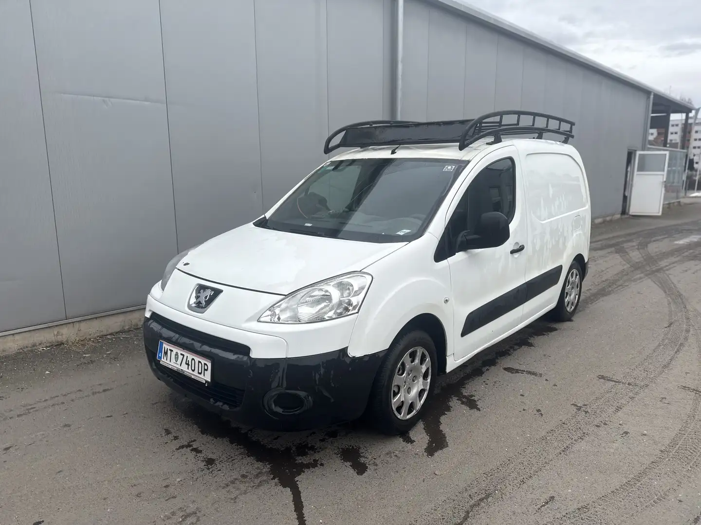 Peugeot Partner Partner Family Komfort 1,9 Ds. Weiß - 1