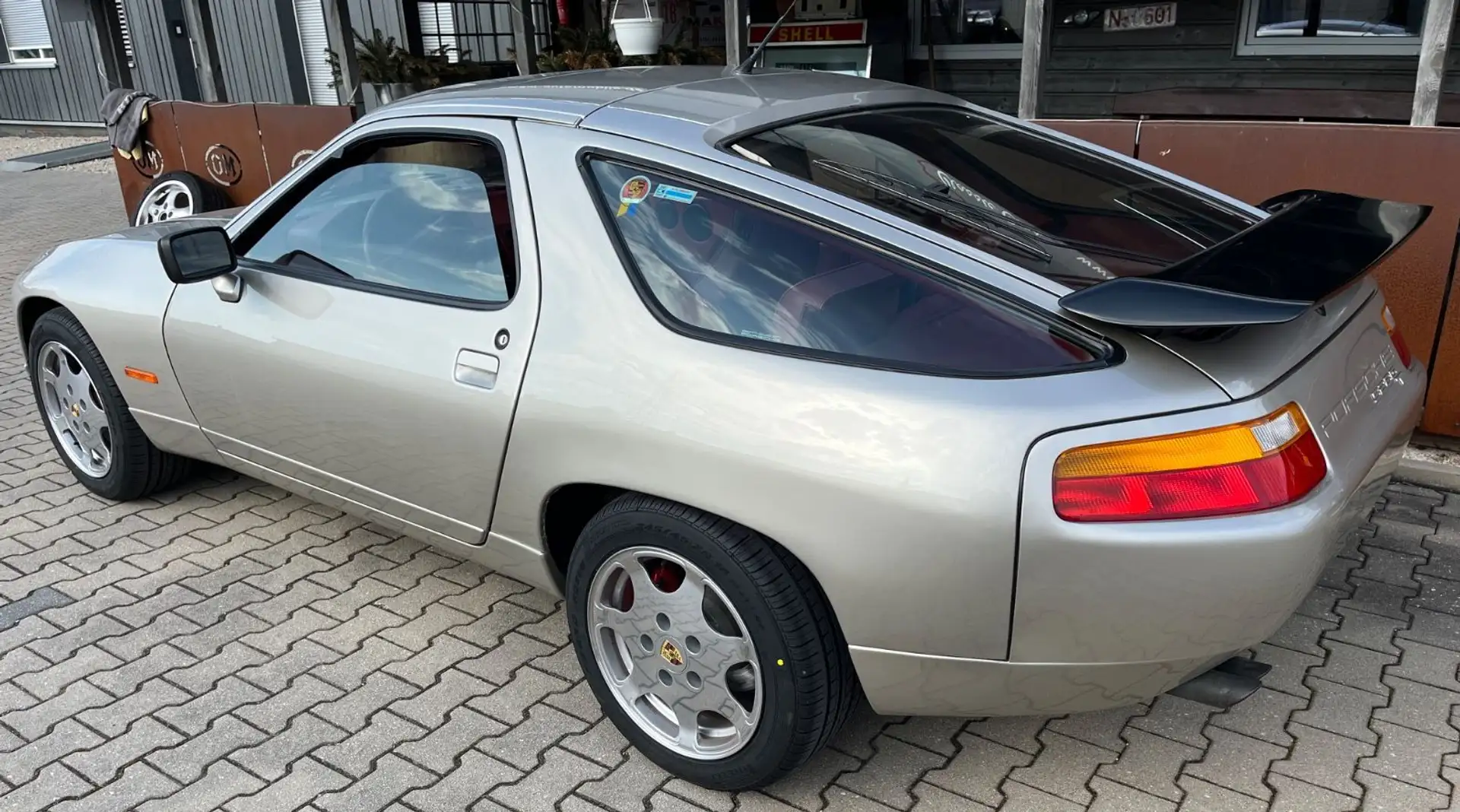 Porsche 928 GT * 2.Hand* Schalter * 61.800 km  * Beige - 2