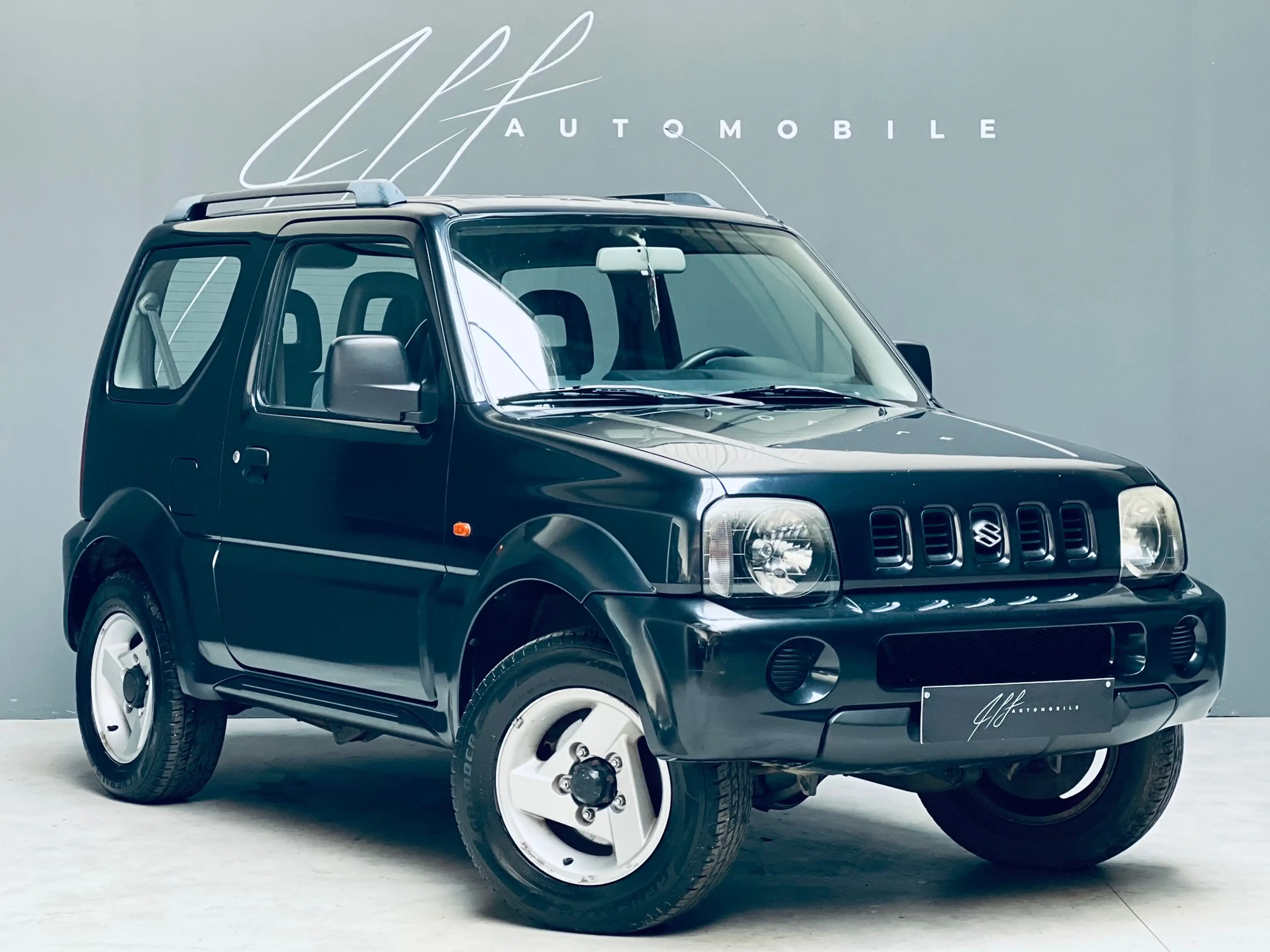 Suzuki Jimny 1.3i **4X4**CLIMATISATION**4 PLACES**GARANTIE**