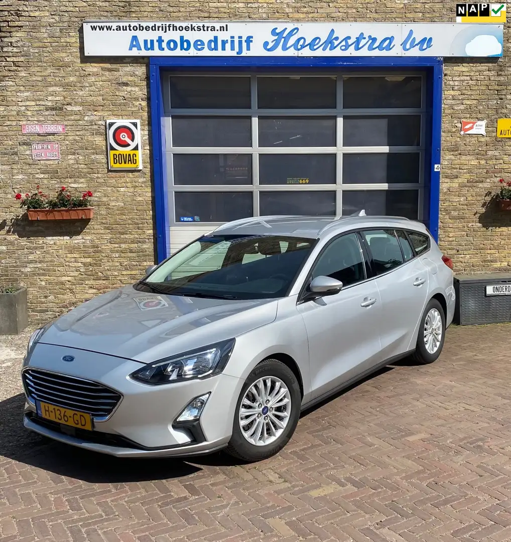 Ford Focus Wagon 1.5 EcoBoost Titanium Business Gris - 1