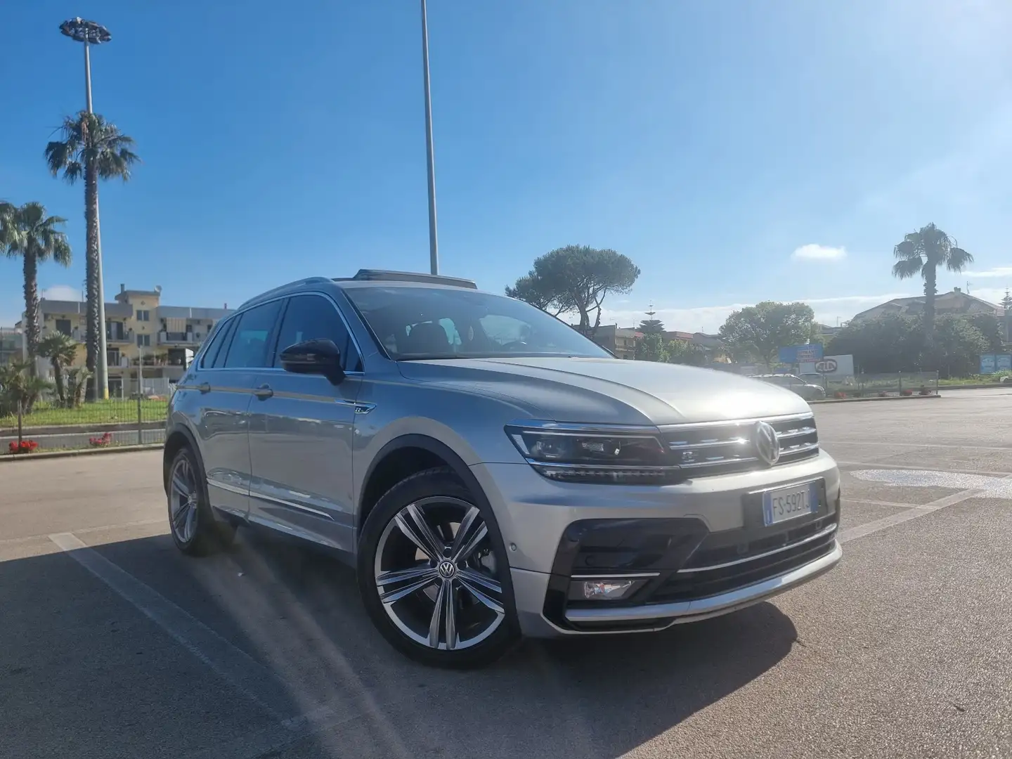 Volkswagen Tiguan Allspace 2.0 tdi Advanced R-Line Exterior Pack 150 - 1