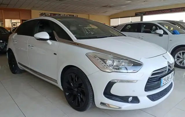 DS Automobiles DS 5 2.0HDi Sport Aut. 160