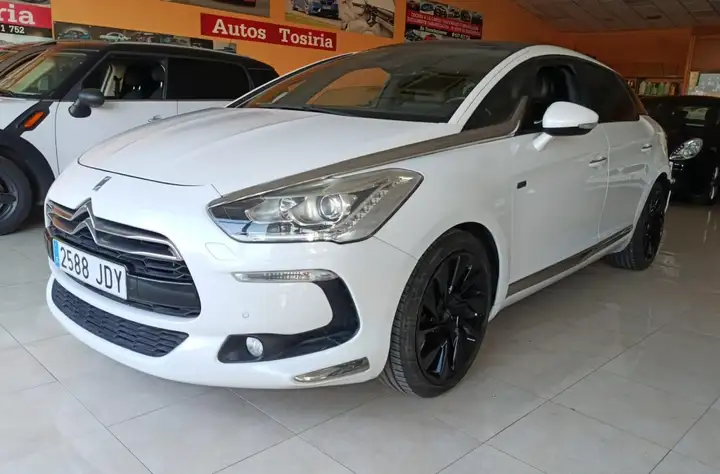 DS DS5 2015, foto 3