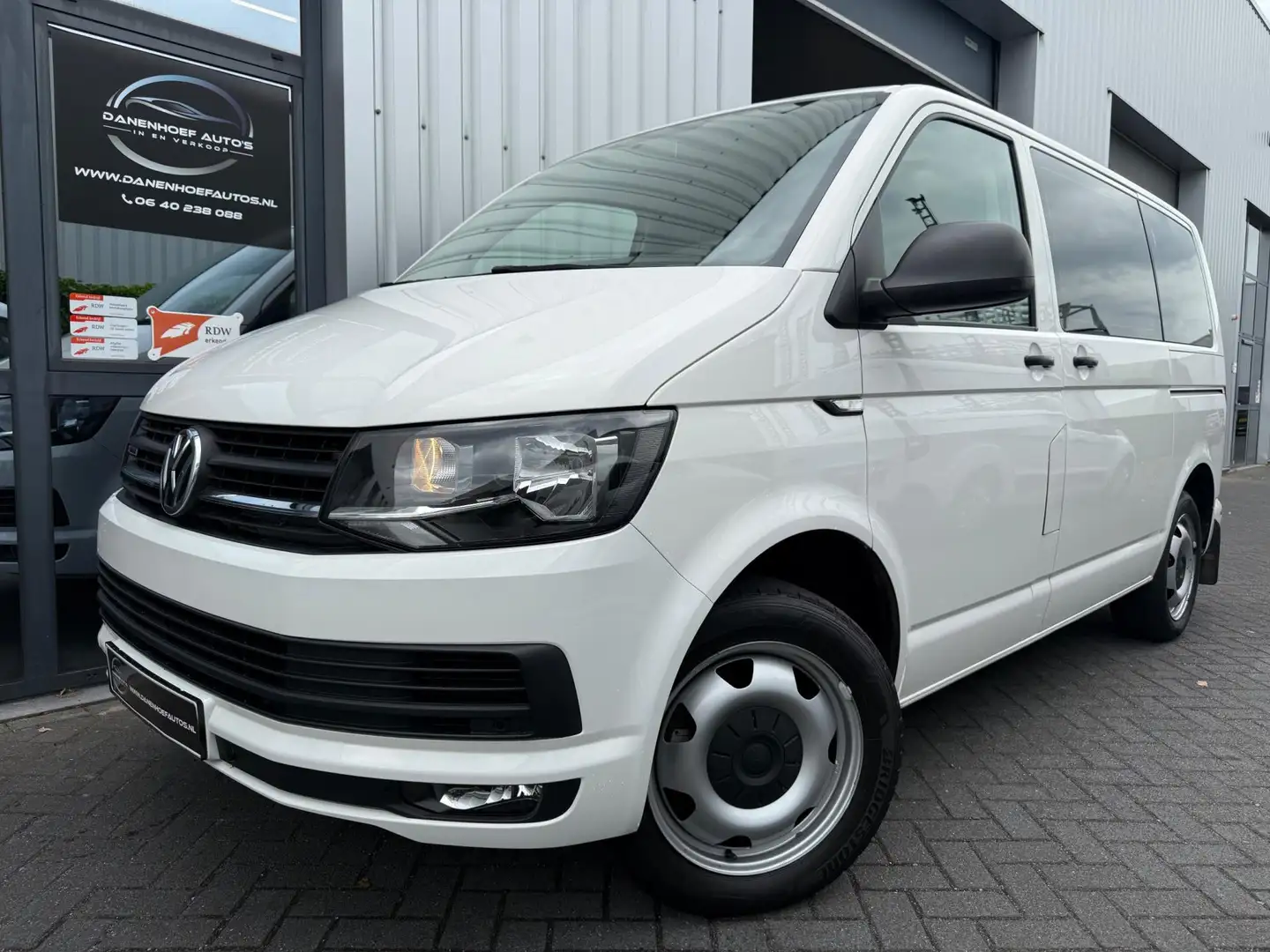 Volkswagen Transporter 2.0 TSI L1H1 4Motion benzine automaat Wit - 1