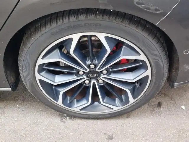 Ford Focus view 11