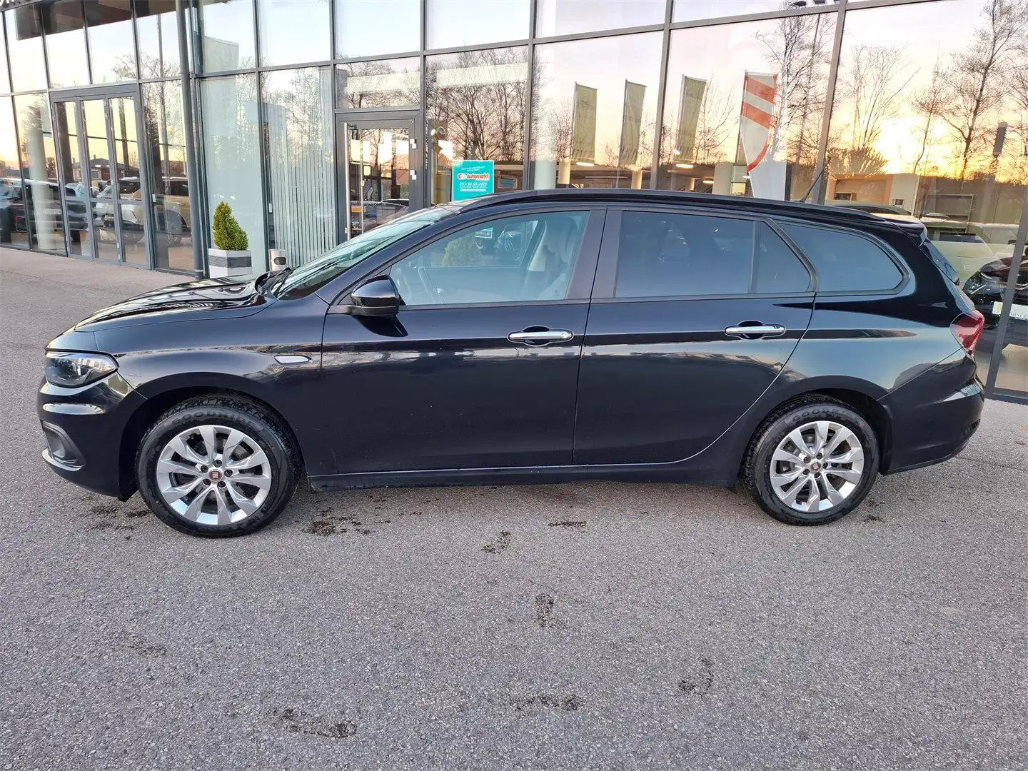 Fiat Tipo Kombi Diesel Multijet 120 SCR Business Schwarz - 2
