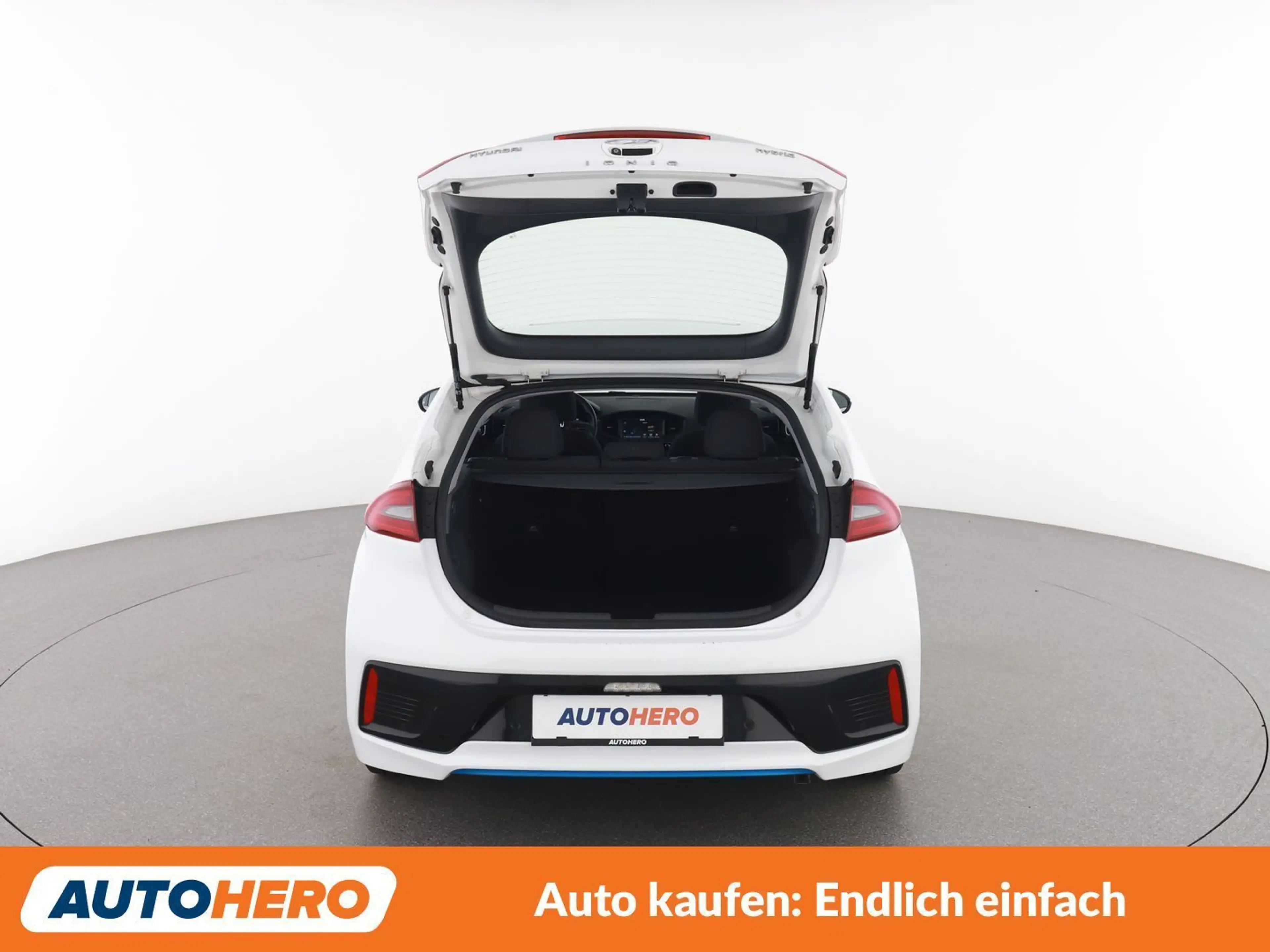 Hyundai IONIQ 1.6 Hybrid Style — photo 16