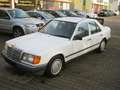 Mercedes-Benz 230 E Aut. Oldtimer 1.Hand /original 114500 KM ! Білий - thumbnail 1