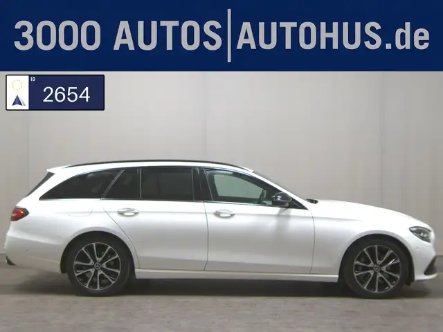 Mercedes-Benz Baureihe 124 E 220 T d Avantgarde Navi Widescreen LED AHK