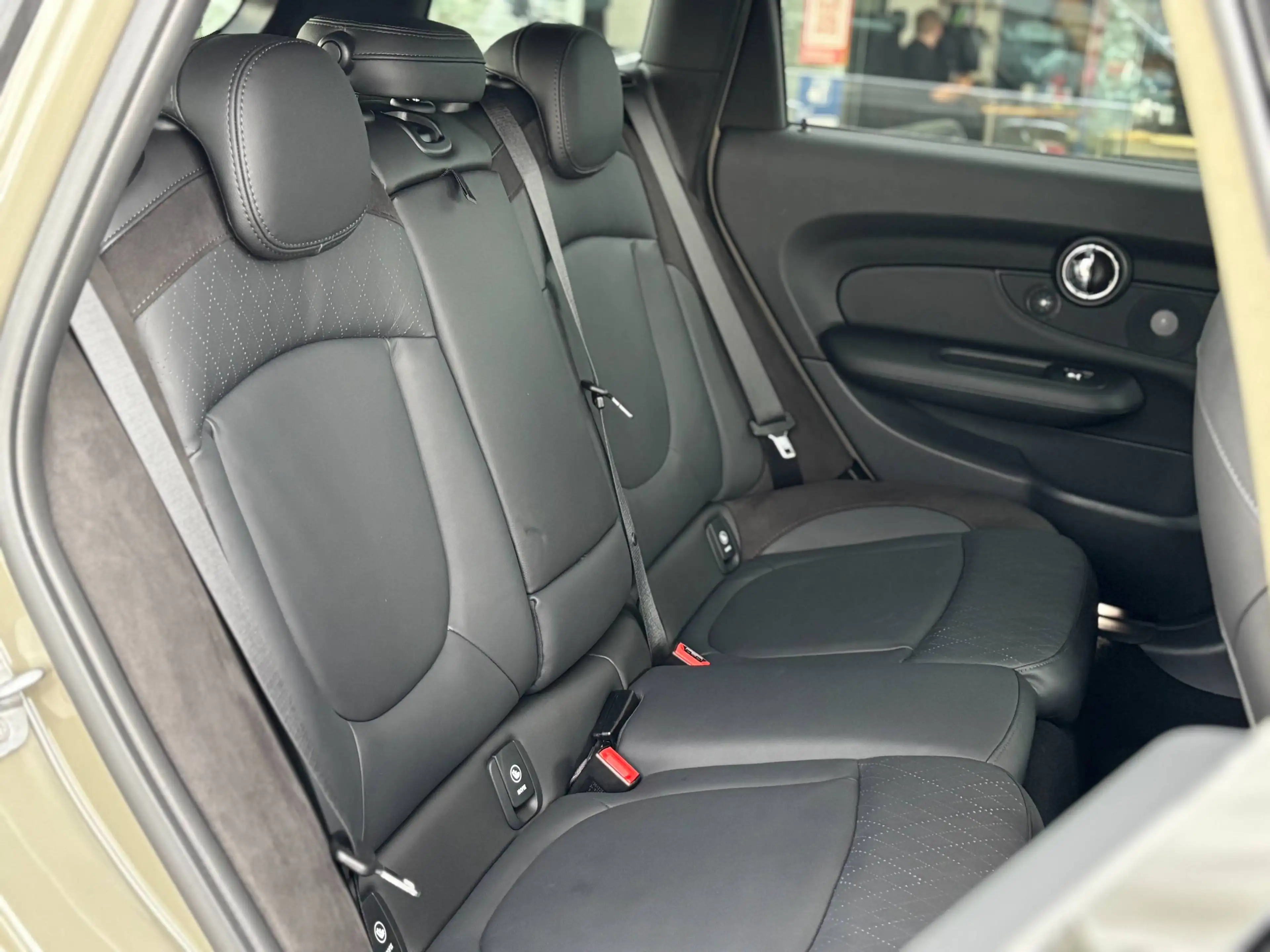 MINI Cooper S Clubman Cooper S All4 — photo 10