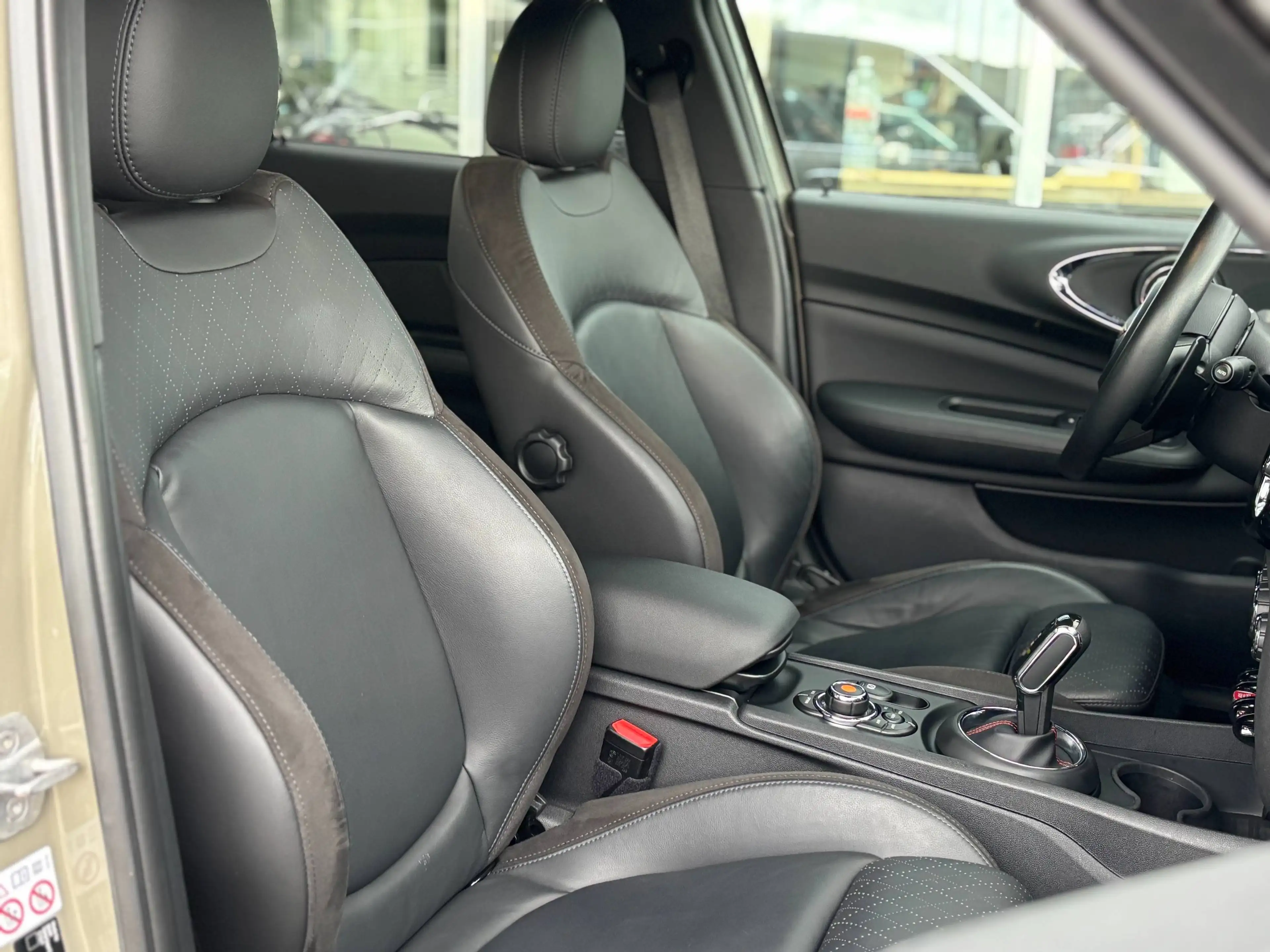 MINI Cooper S Clubman Cooper S All4 — photo 11