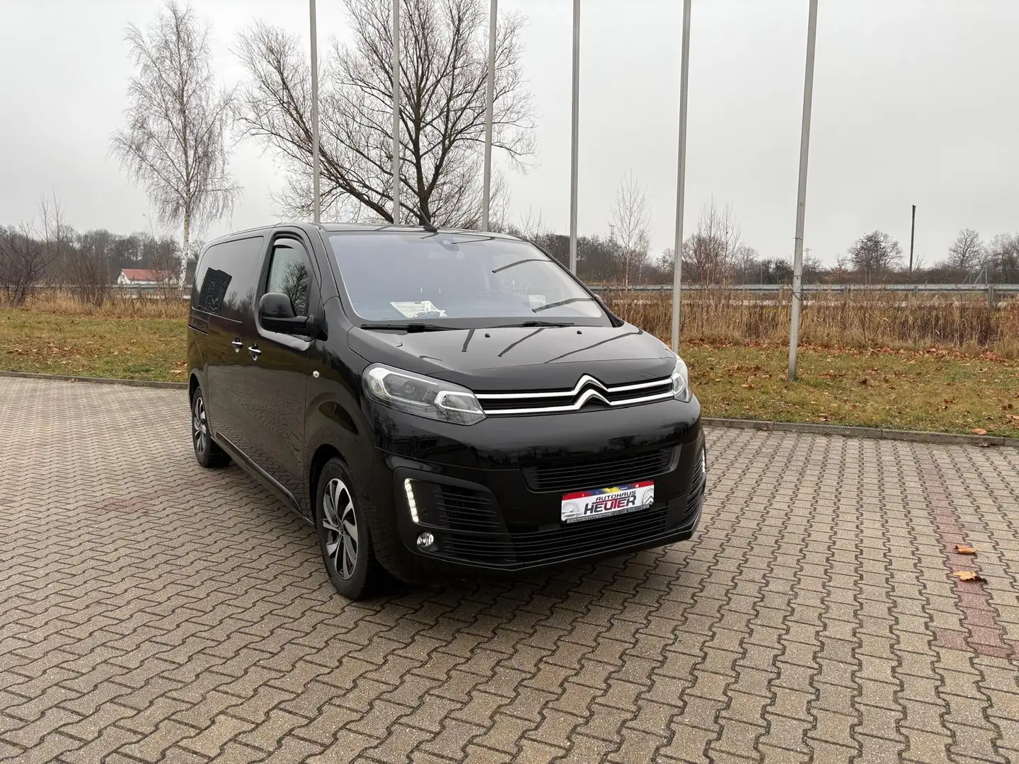Citroen Spacetourer 2.0 Blue-HDI FAP Schwarz - 1