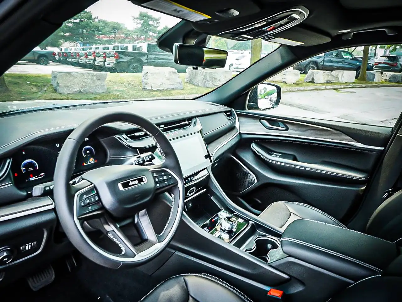 Jeep Grand Cherokee photo Jeep Grand Cherokee