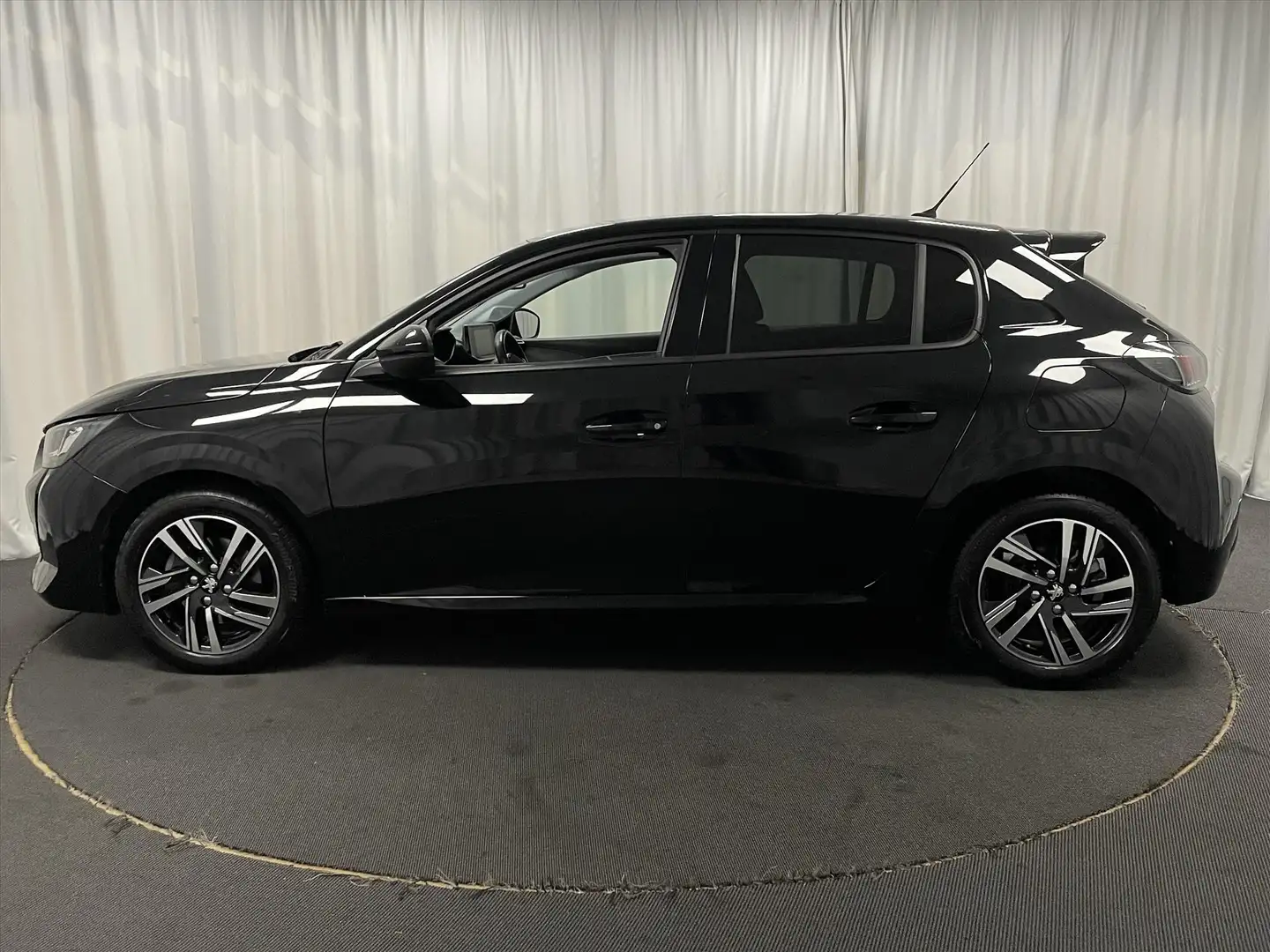 Peugeot 208 ALLURE AUTOMAAT 100pk Navi+Carplay | PDC | Keyless Schwarz - 2