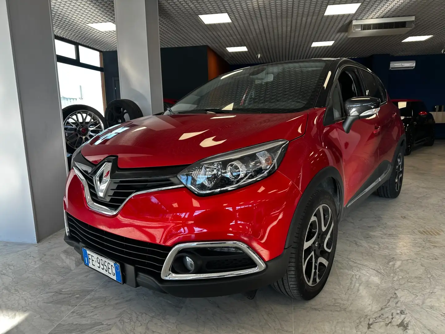 Renault Captur Captur TCe 12V 90 CV Start&Stop Energy Intens Rood - 2